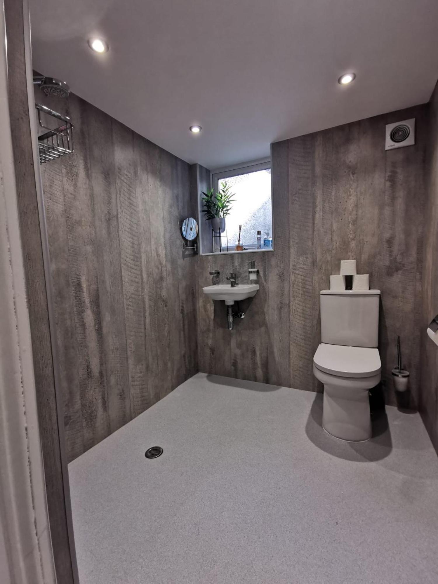 William Morris, Spacious Ground Floor Lux Double Bedroom Bexhill-on-Sea エクステリア 写真