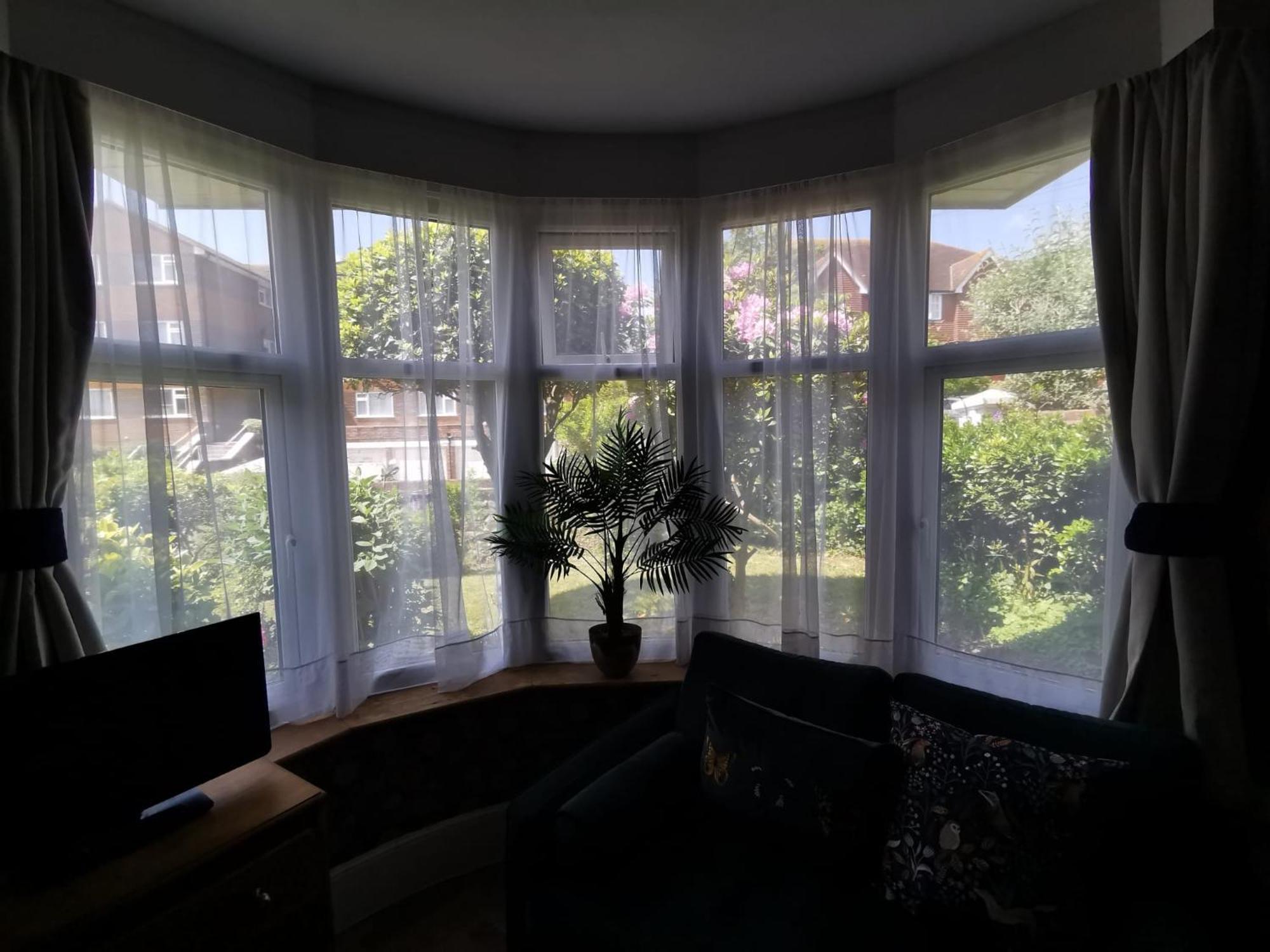 William Morris, Spacious Ground Floor Lux Double Bedroom Bexhill-on-Sea エクステリア 写真